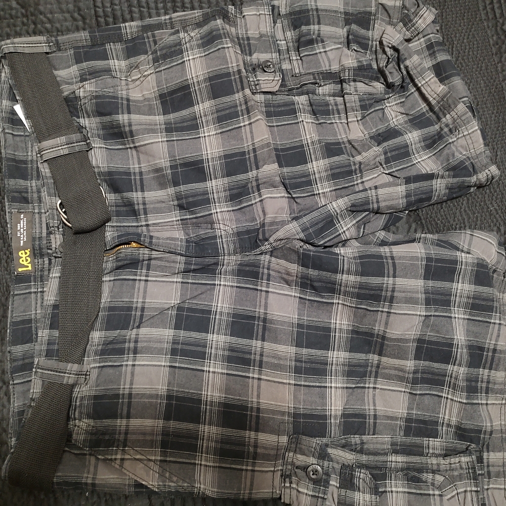 Lee Men's Black Plaid Shorts